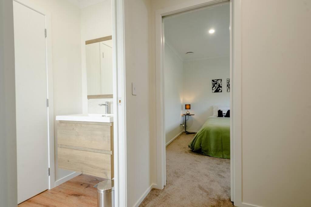 Apartment Centre Style 4 Hamilton